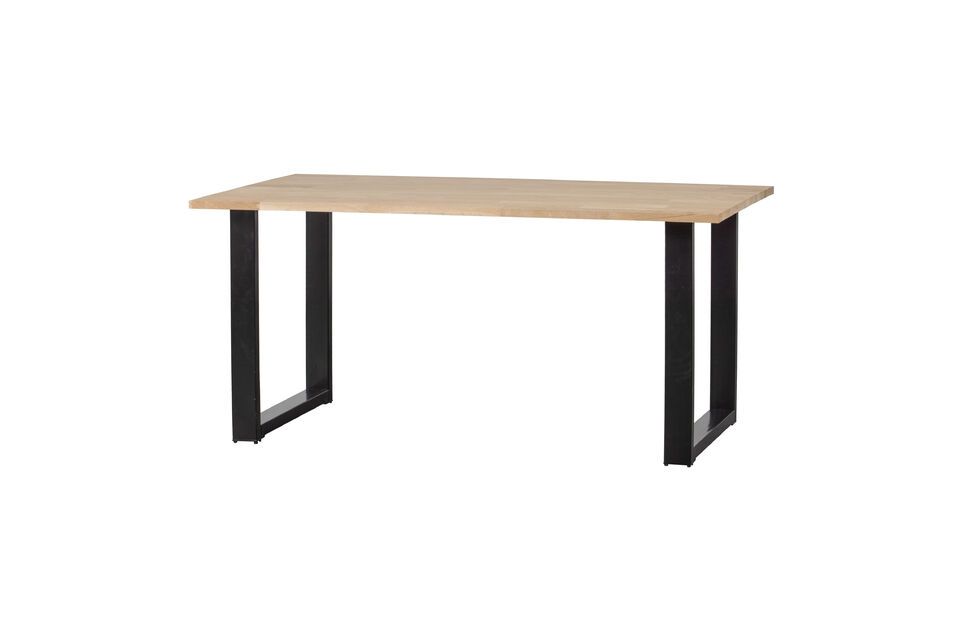 Een tafel met karakter