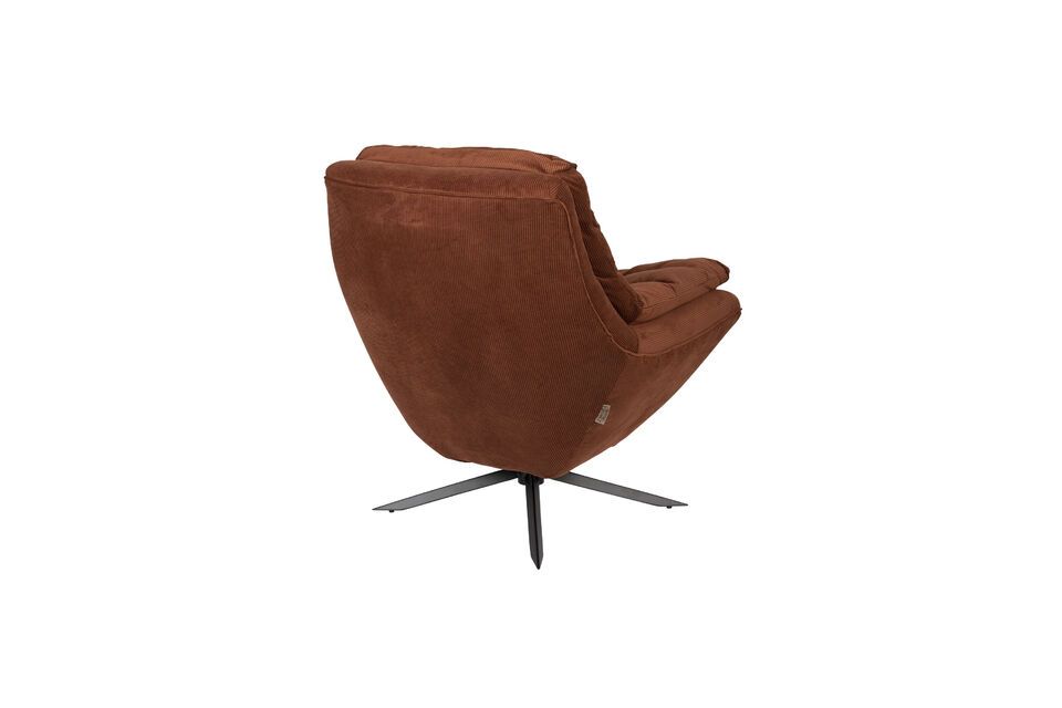 Deze fauteuil is ontworpen om stijl en functionaliteit te combineren en biedt optimaal comfort