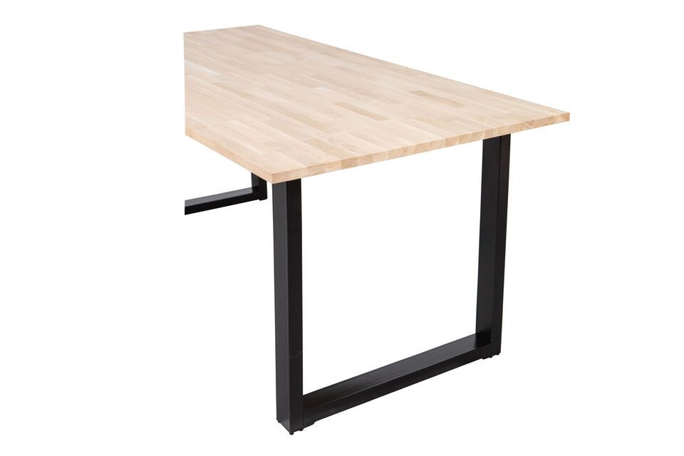 De Tablo tafel in massief eikenhout is de perfecte keuze voor liefhebbers van eigentijds design en