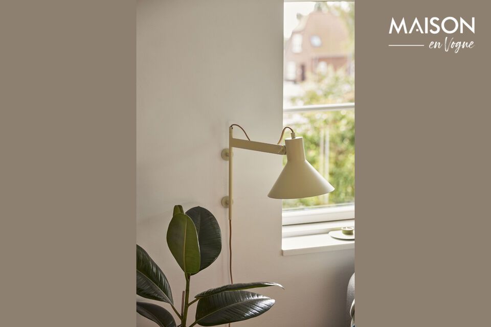 Deze wandlamp heeft een leuk en veelzijdig ontwerp, ideaal om je werk- of leesruimte op te fleuren