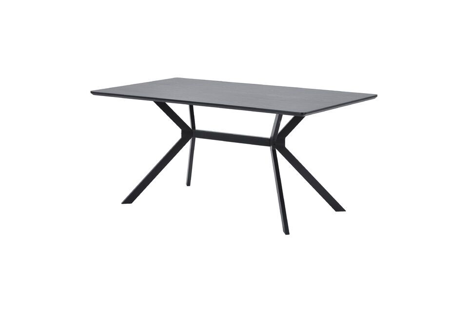 Wees op de trend met deze tijdloze zwarte tafel