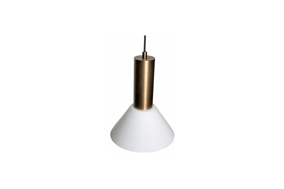 De Contrast hanglamp van bruin glas biedt subtiele, elegante verlichting die je inrichting aanvult