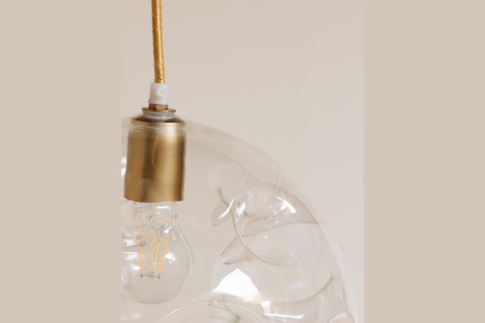 Ontdek de elegante charme van moderne verlichting met onze hanglamp van helder glas