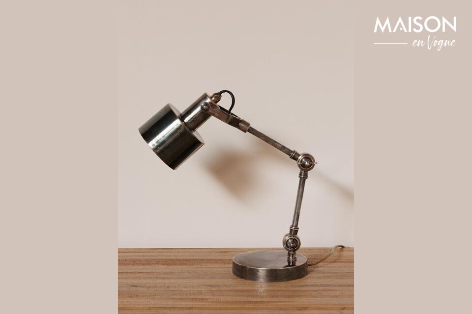 Kies voor elegantie en functionaliteit met onze bureaulamp.