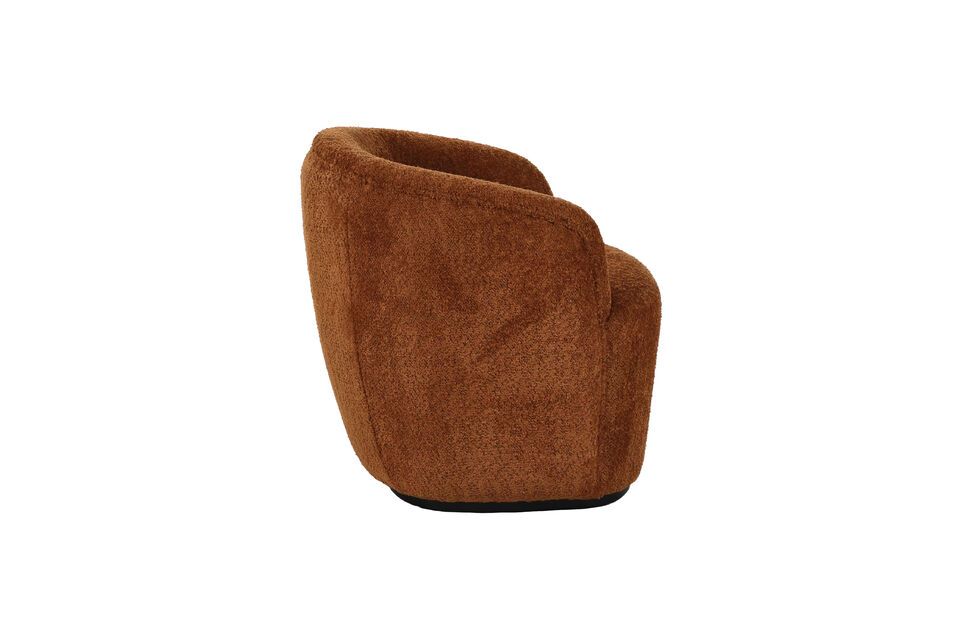 Deze fauteuil is zorgvuldig vervaardigd uit kwaliteit bouclé stof en robuust multiplex en biedt