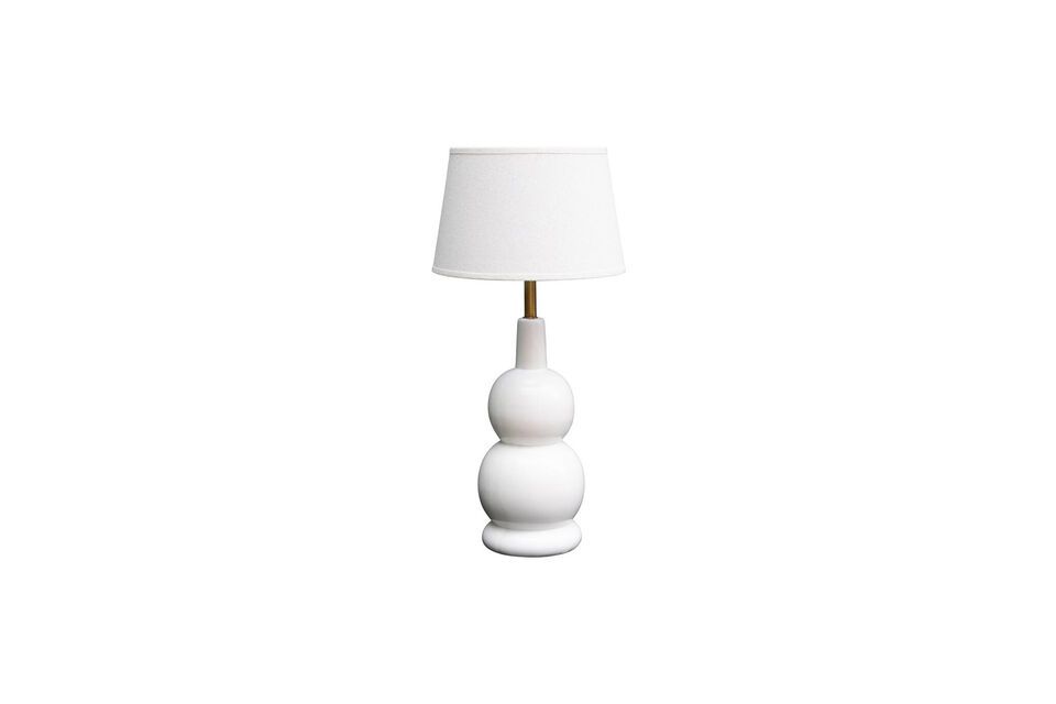 Kies voor elegantie en functionaliteit met deze moderne lamp.